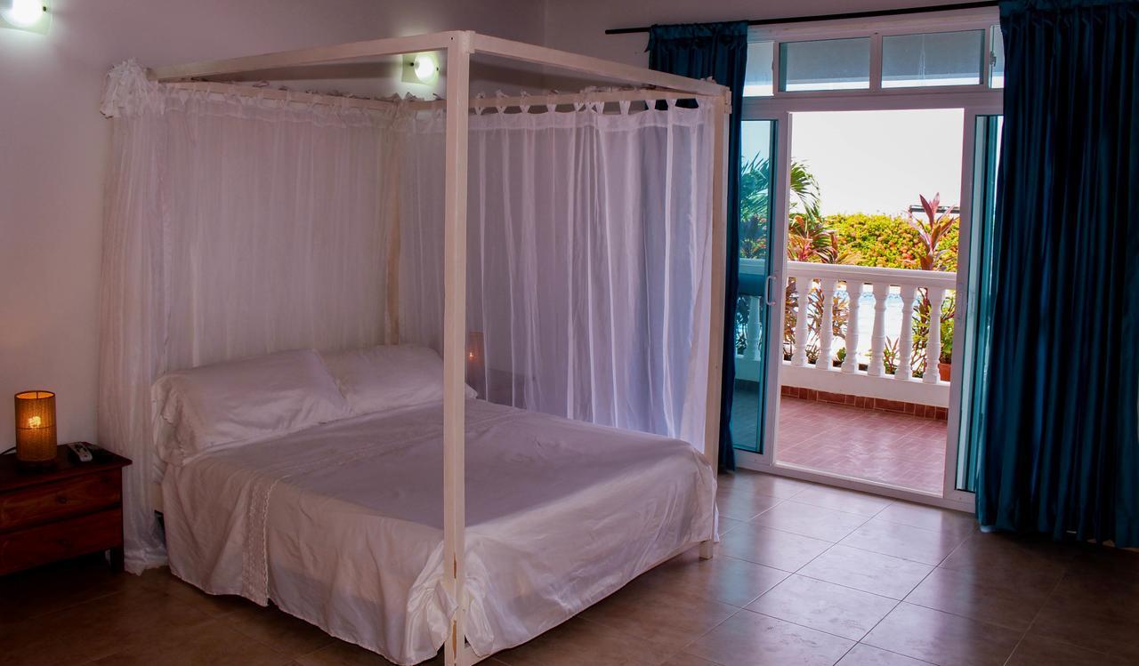 Hotel Aria Manzanillo Картахена Экстерьер фото